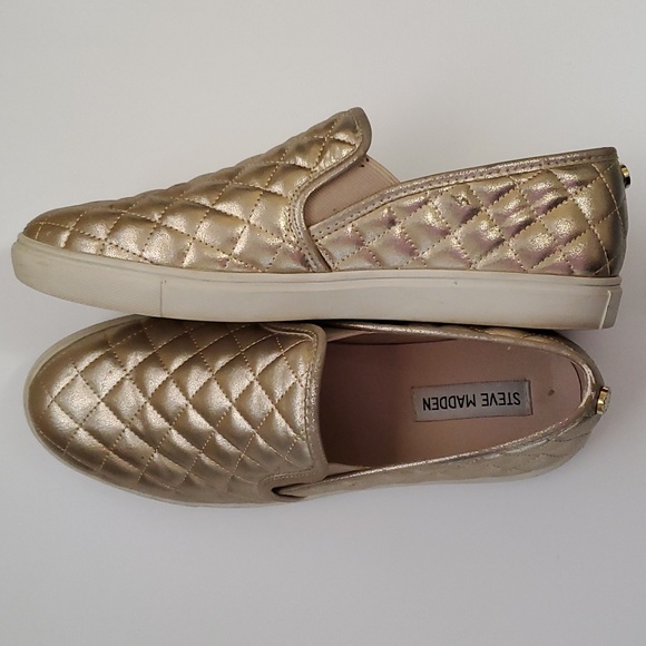 5/$25 - Steve Madden gold shoes- sz 9.5 - Picture 2 of 12